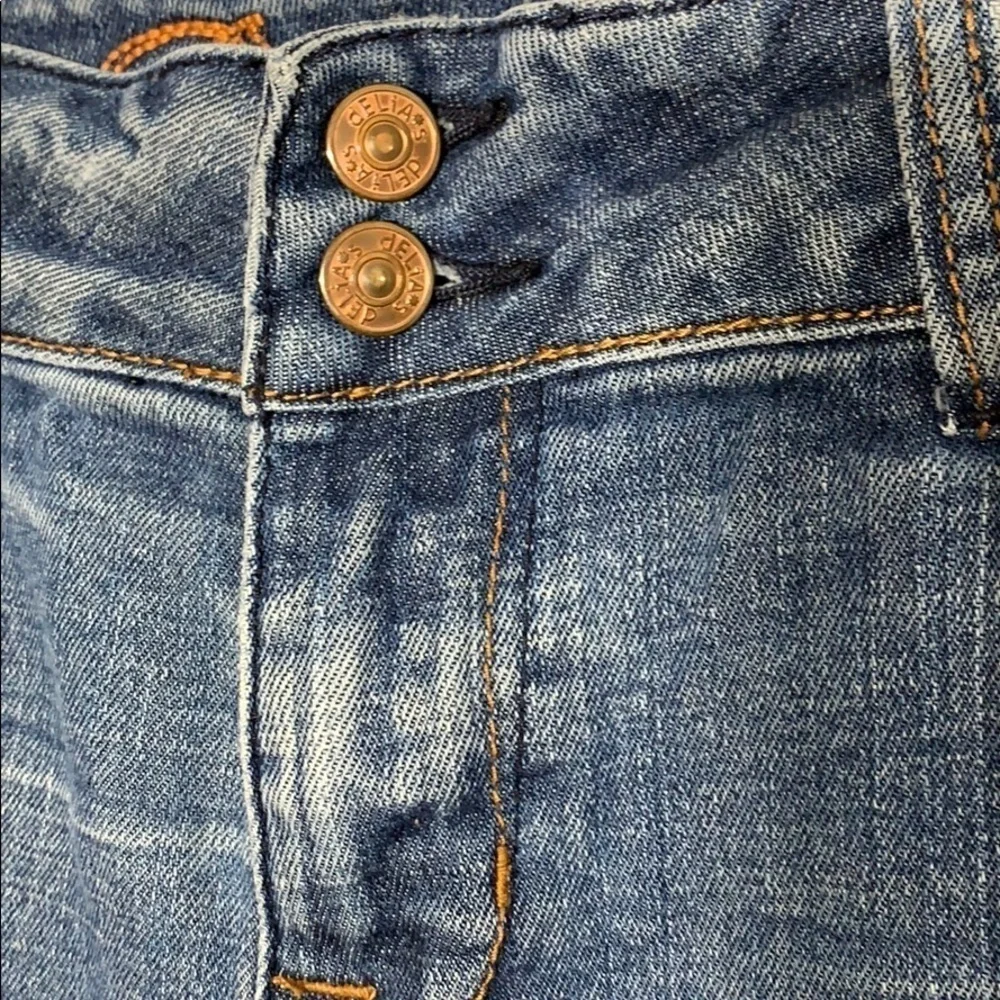 Delia’s Reese blue jean Denim shorts fray hem Sz 7-8 casual